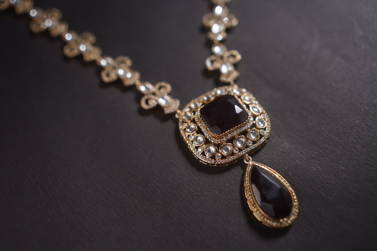 Gothica Droplet of Forbidden Desire Necklace set