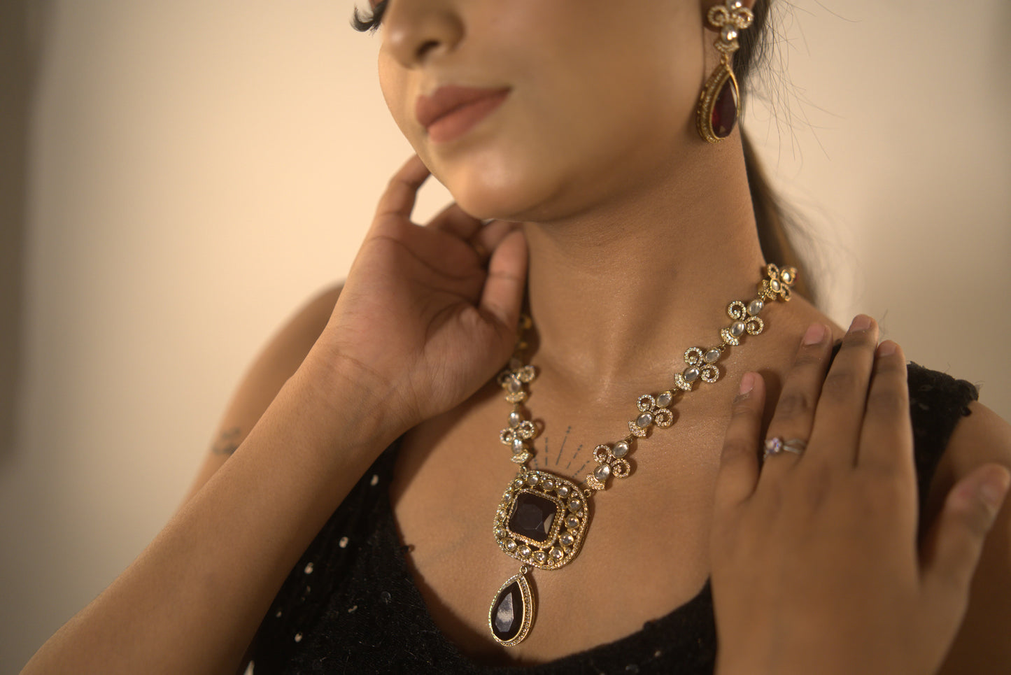 Gothica Droplet of Forbidden Desire Necklace set